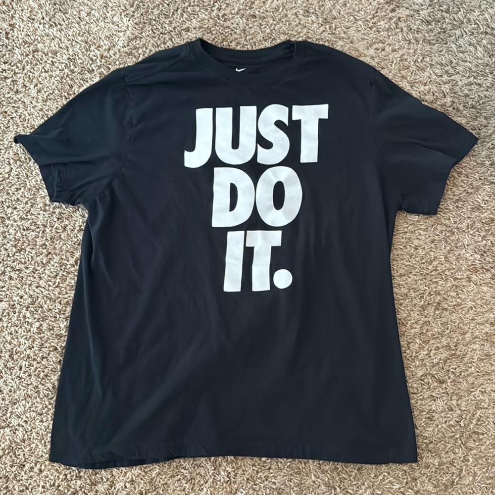 Nike men's shirt